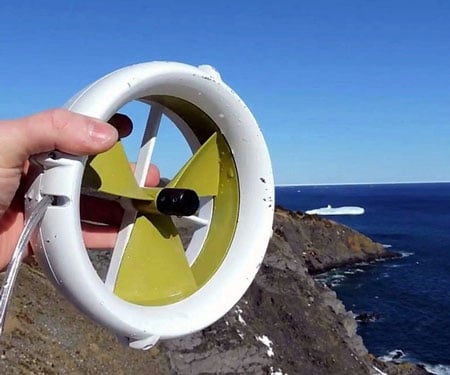 Wind And Water Charging Device